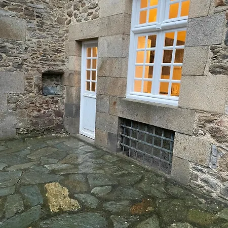 Coquet Intra-muros Facade Historique Rez De Chaussee Terrasse דירה